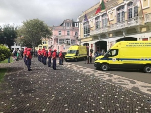 Governo dos Açores entrega duas ambulâncias aos Bombeiros do Faial