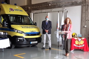Governo dos Açores entrega ambulância de socorro e equipamentos aos Bombeiros de Santa Maria
