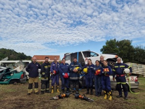 Curso de Técnicos de Salvamento e Desencarceramento no Pico